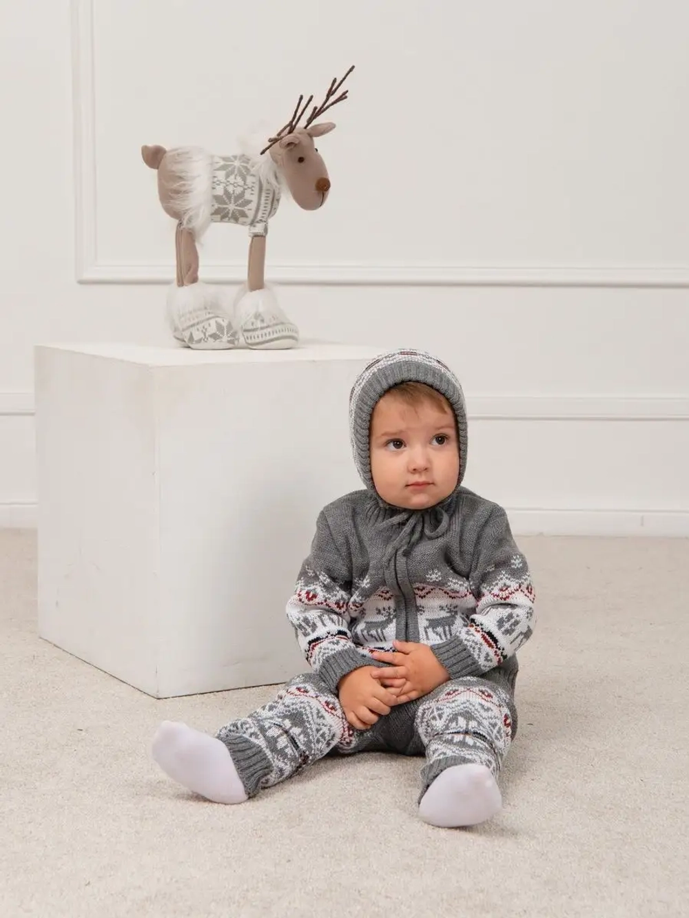 Костюм вязаный