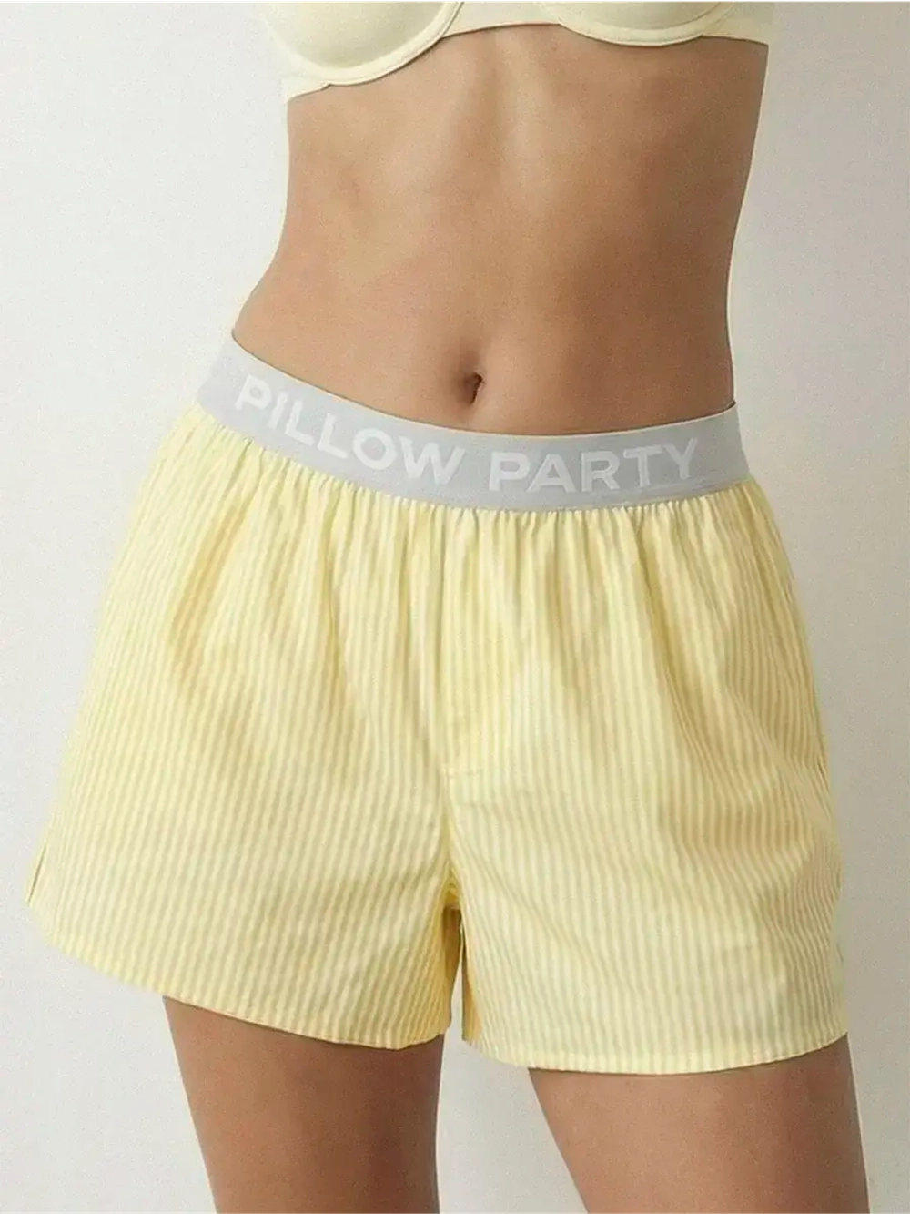 Шорты на резинке