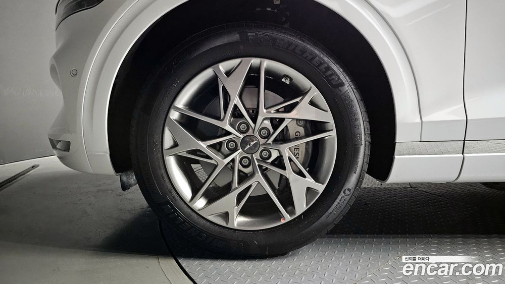 Genesis GV70 2.5T Бензин AWD (09.2023)