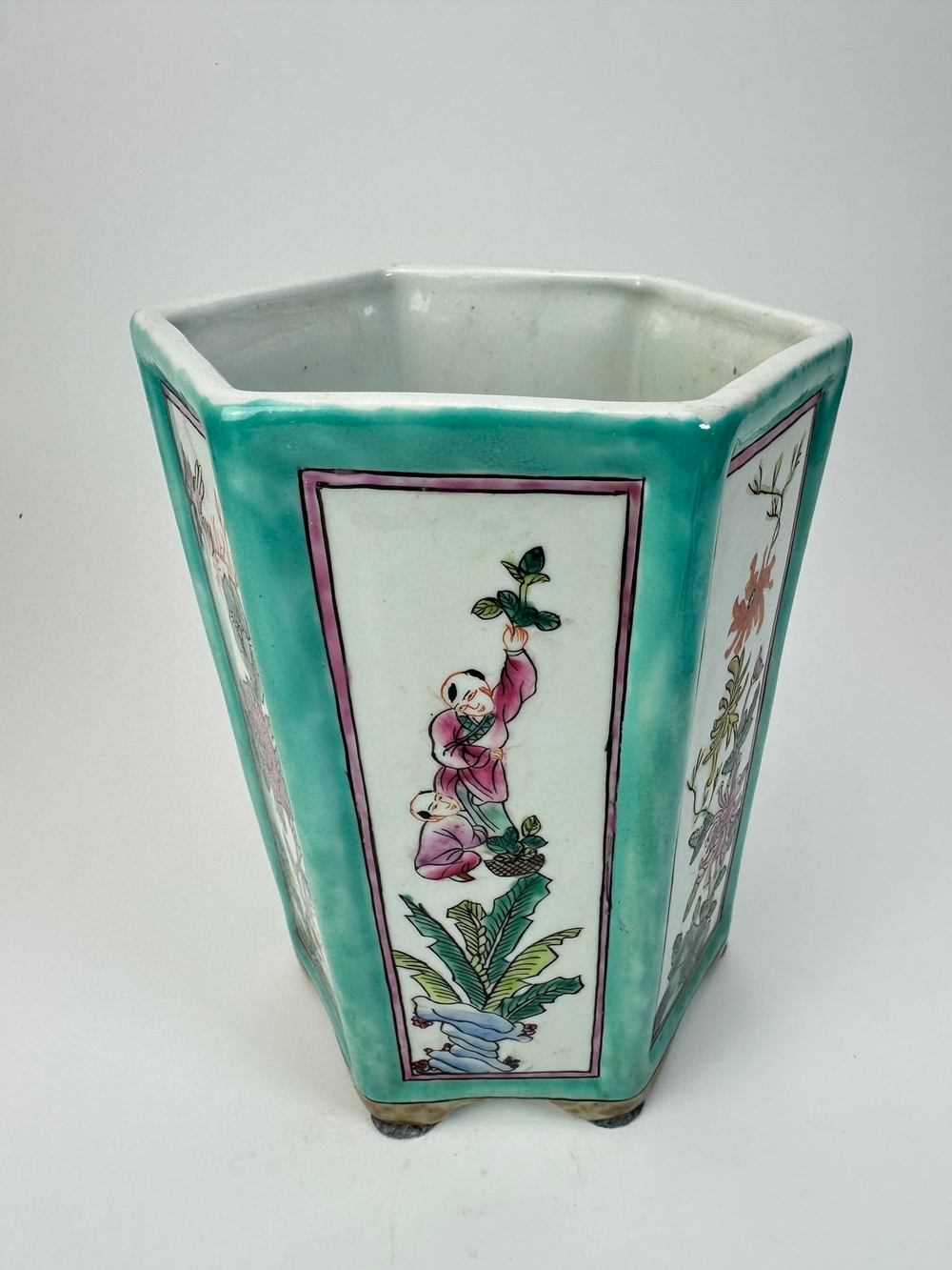 Шестиугольная ваза-кашпо