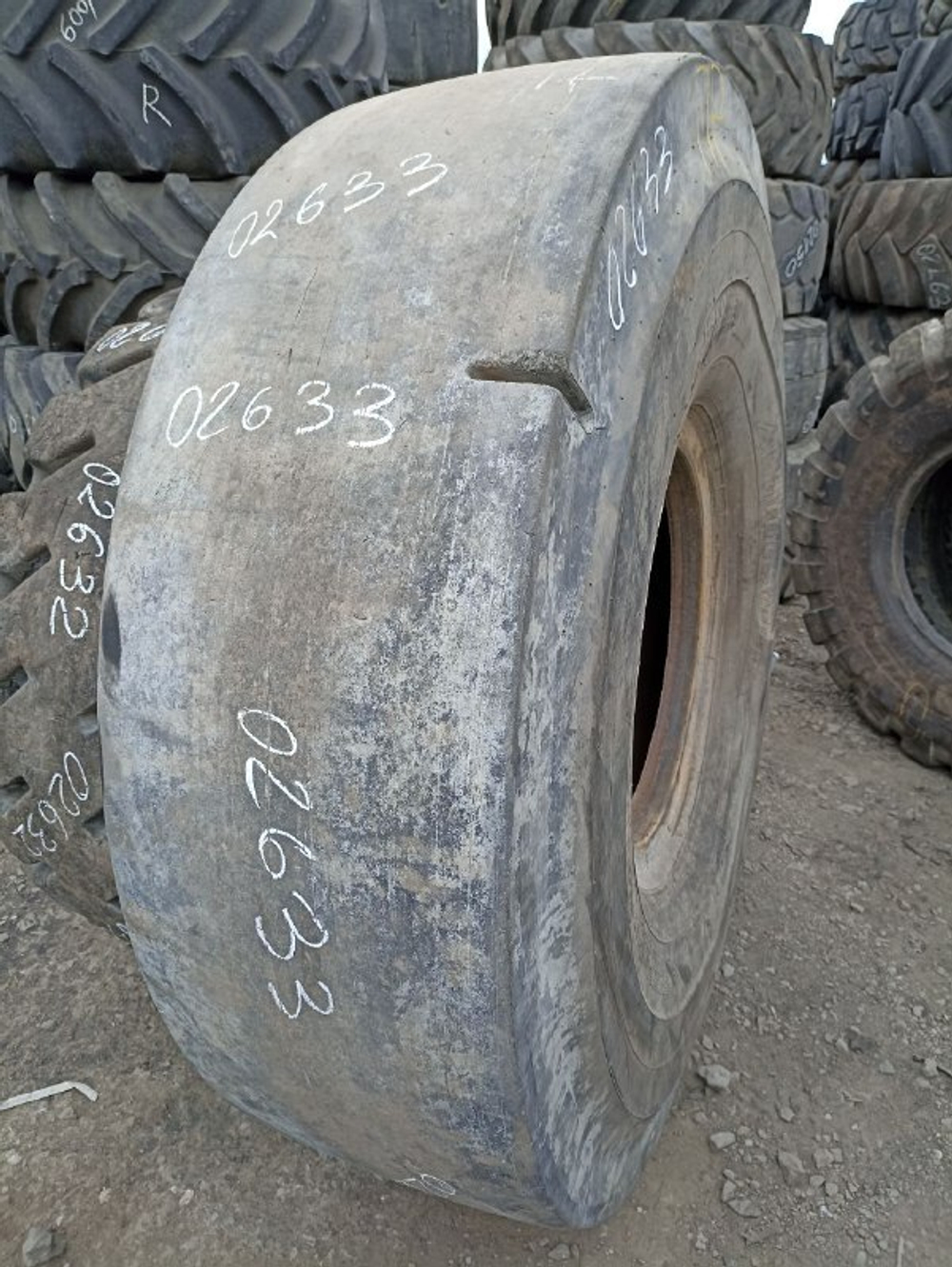18.00R25 Bridgestone VSMS шина б/у