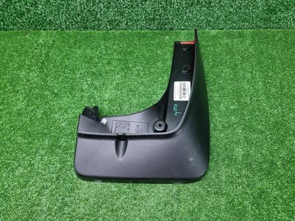 Брызговик задний правый BMW X5 F15 (2013-2018)