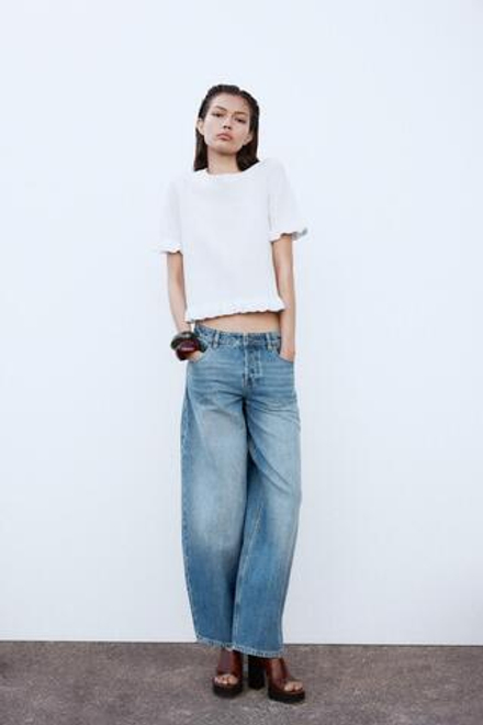 ZARA ТРИКОТАЖНЫЙ ТОП С ВОЛАНАМИ, БЕЛЫЙ