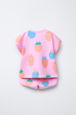 ZARA КОМПЛЕКТ ИЗ ШОРТОВ И ФУТБОЛКИ С ПРИНТОМ, РОЗОВЫЙ