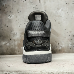 Adidas Niteball • Black