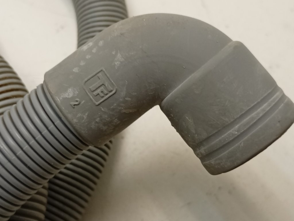 GOY1054L кт48 Сливной шланг для стиральной машины Candy GOY1054L б/у