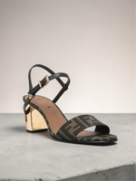 Босоножки Fendi