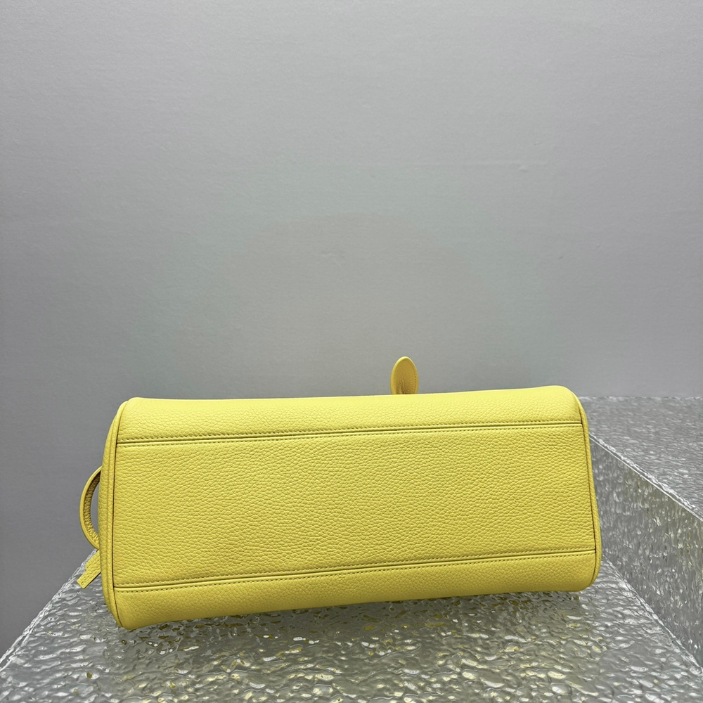Jacquemus Turismo 39 cm