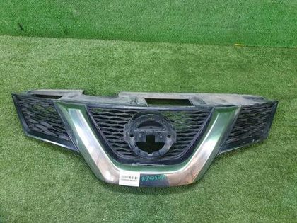 Решетка радиатора Nissan X-Trail T32 (2013-2019)