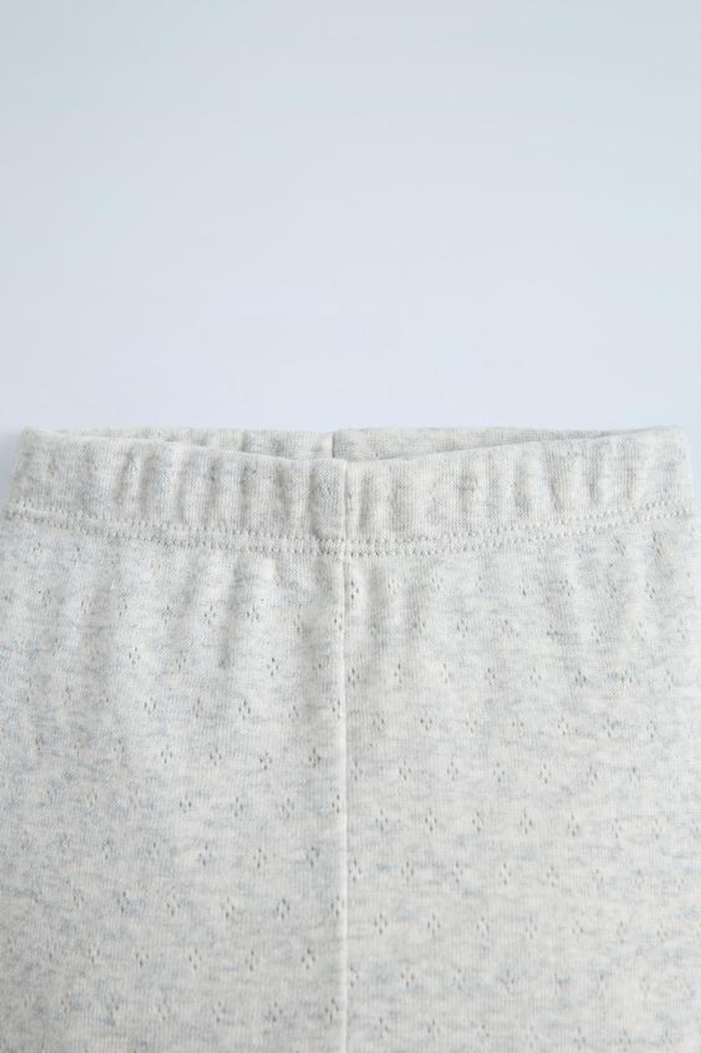 ZARA ЛЕГИНСЫ С АЖУРНЫМ УЗОРОМ, СЕРЫЙ С МЕЛАНЖЕВЫМ ЭФФКТОМ