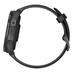 Спортивные часы Garmin Forerunner 965, силиконовый ремешок цвета чёрный/«серая пудра» Тёмно-серый безель из титана с DLC-покрытием, чёрный корпус, AMOLED-дисплей со стеклом Gorilla Glass DX. Ремешок с классической застёжкой — на запястье обхватом 135–205