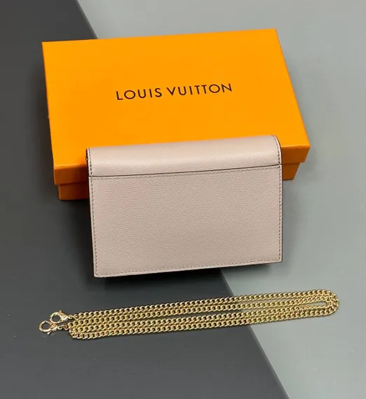 Сумка Louis Vuitton Mylockme Chain кремовый