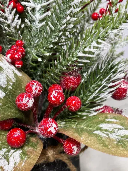 Новогодняя настольная композиция с красными ягодами 35 см., Christmas DeLuxe (89296)