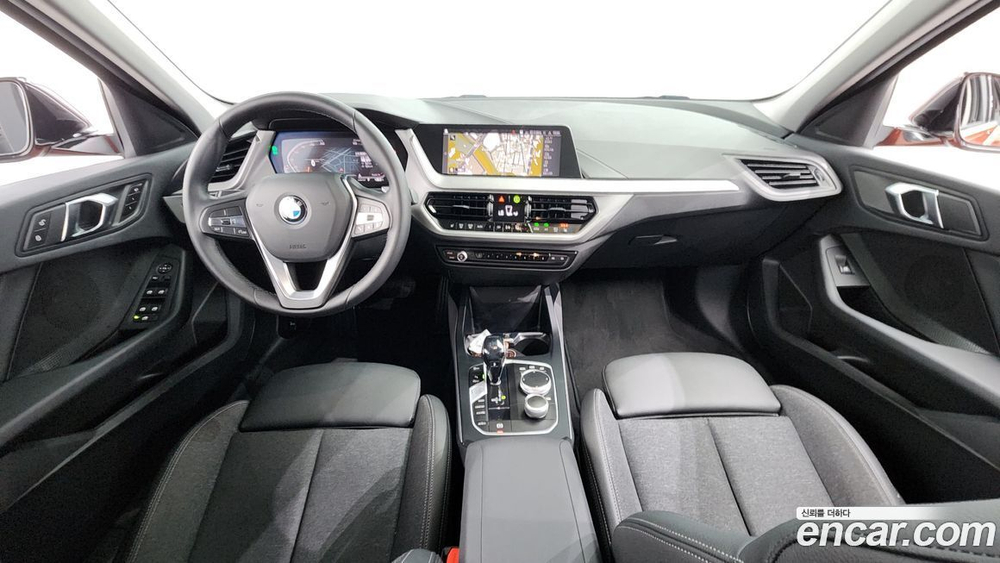 BMW 1 Series (F40) 118d Joy (03.2021)