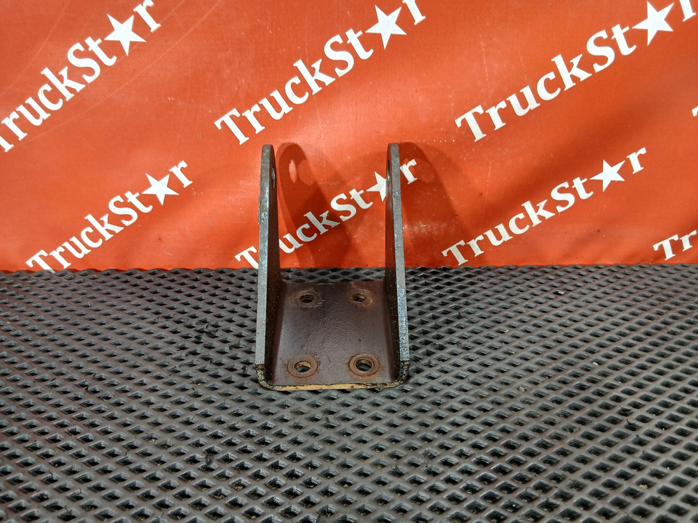 Кронштейн амортизатора заднего 2018г