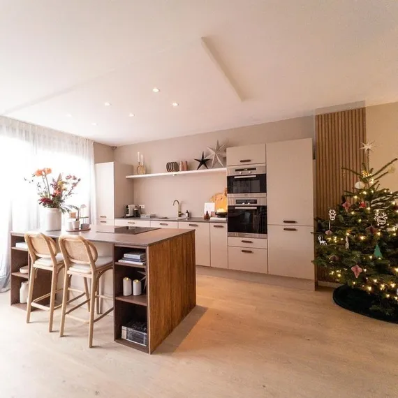 Полубарный стул Doriane дуб