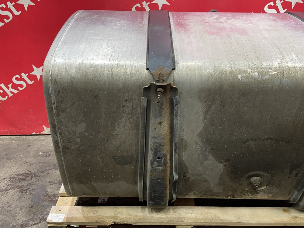 Бак топливный 650L 2018г.