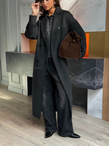 Черное двубортное пальто из шерсти