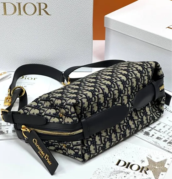Сумка Dior D-Journey, жаккард Dior Oblique