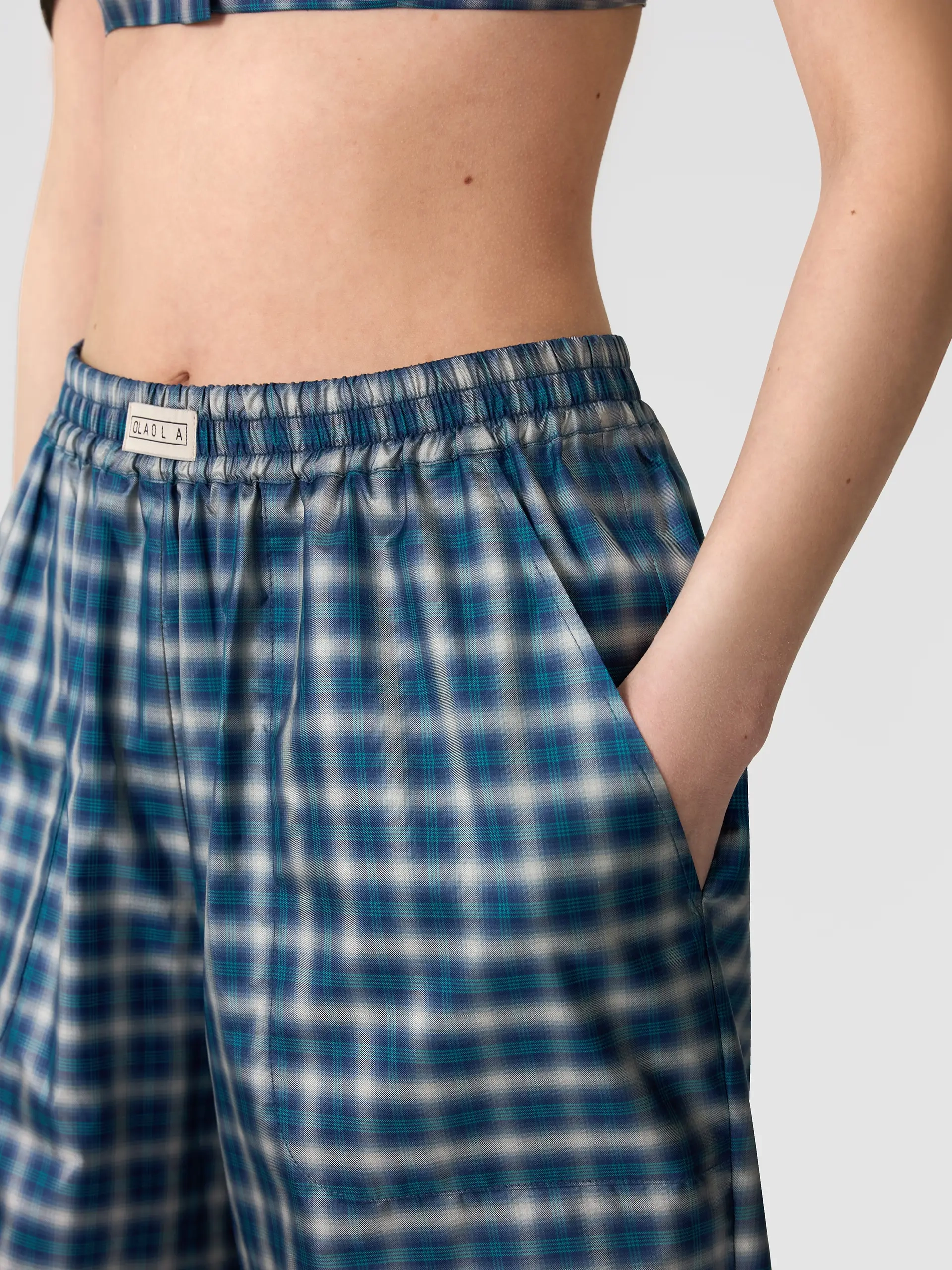 Шорты-бермуды унисекс из шелка OLA OLA