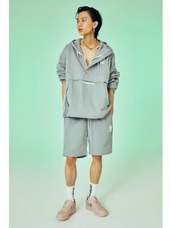 Шорты из нейлона на завязках