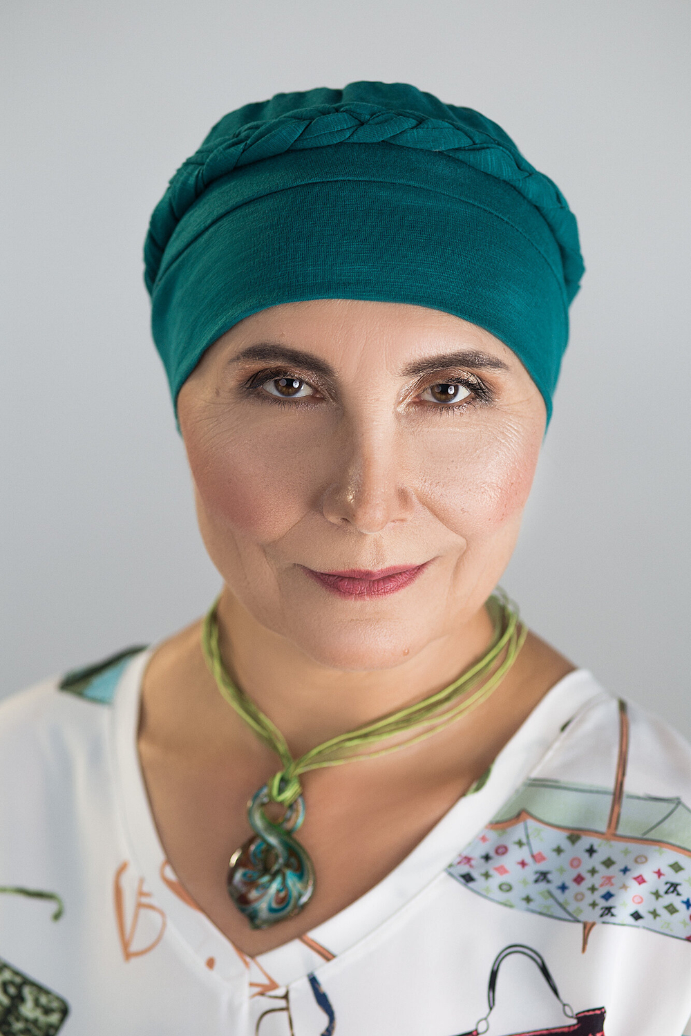 Шапочка КЛЭР с косичкой, тюрбан из хлопка, малахит Elza Meyger