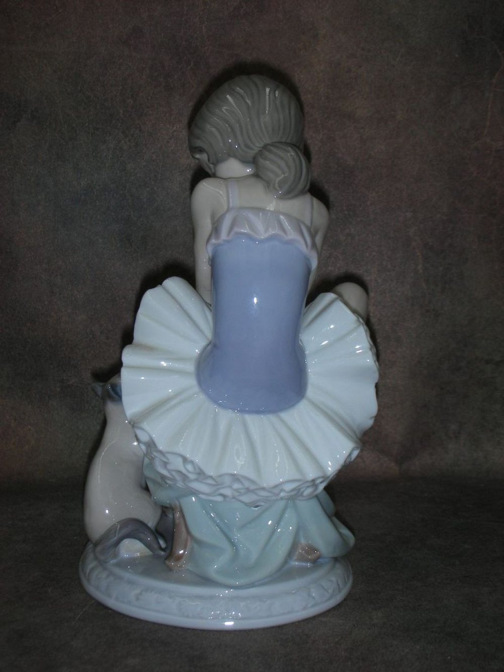 Статуэтка. Фарфор. Могу ли я помочь?. Lladro. Испания