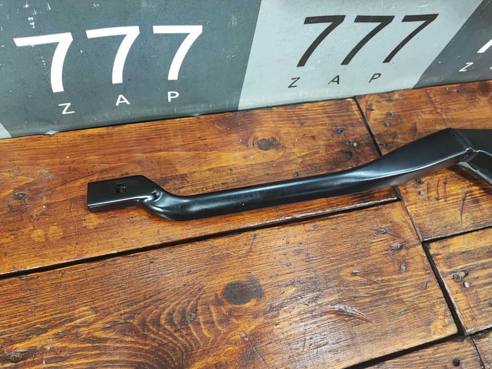 Поводок стеклоочистителя Mercedes GLE (V167) 18-нв Б/У Оригинал A1678201700