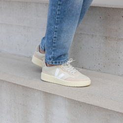 Кеды мужские VEJA V-90