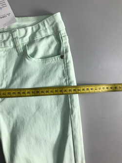 Джинсы Mango летнего оттенка, маркировка 34, визуально на 40 размер