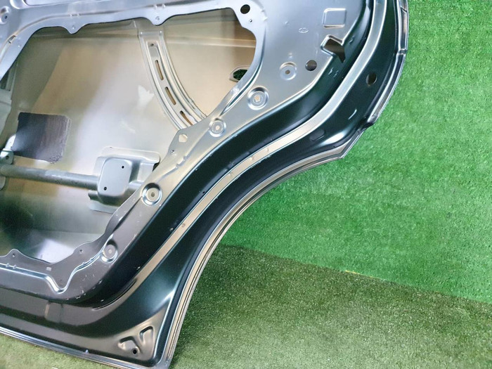 Дверь задняя правая Genesis GV70 (2020-н.в.)