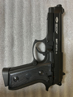 Страйкбольный пистолет