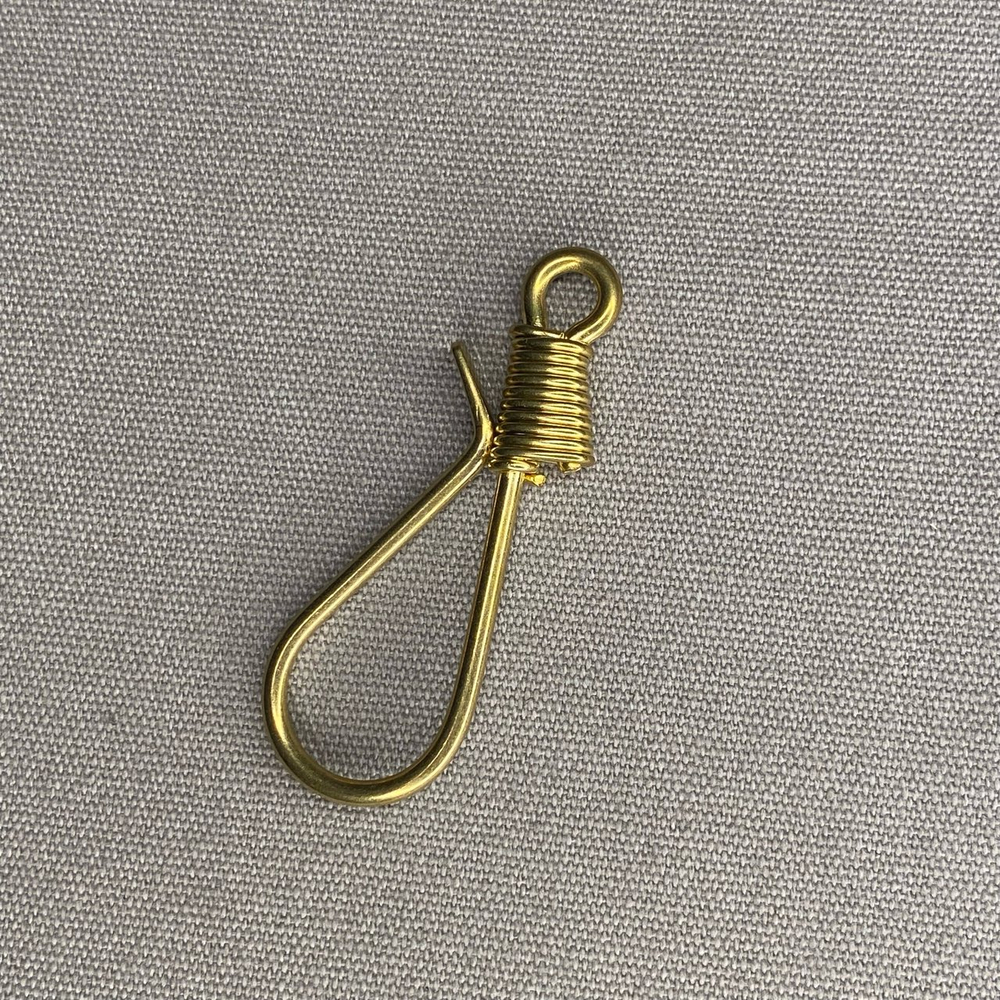 Крючок латунь