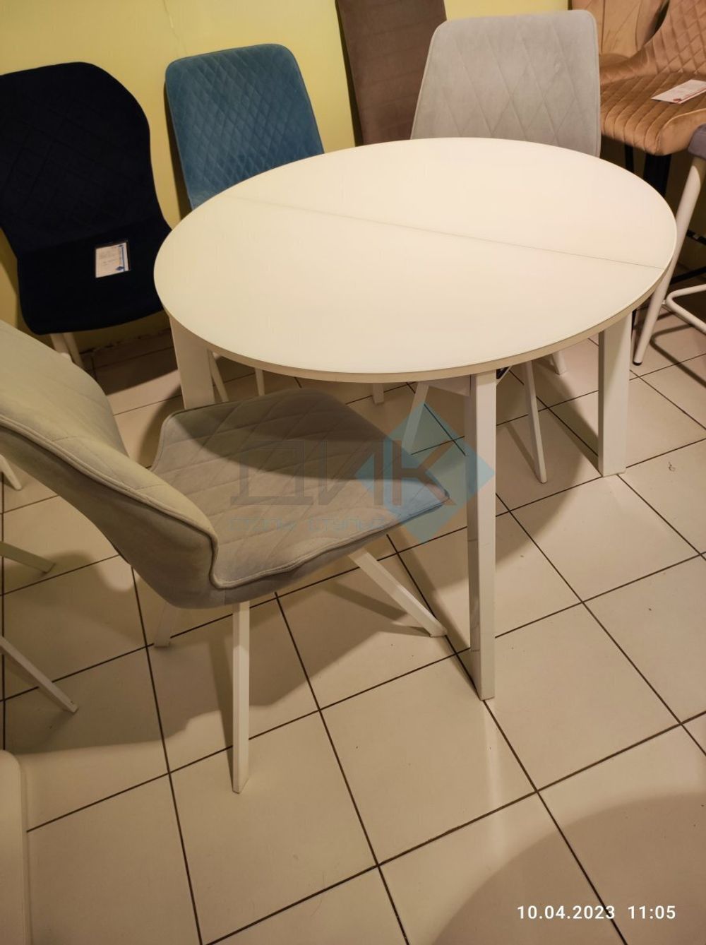 Стол DikLine UNIS 16 опоры белые