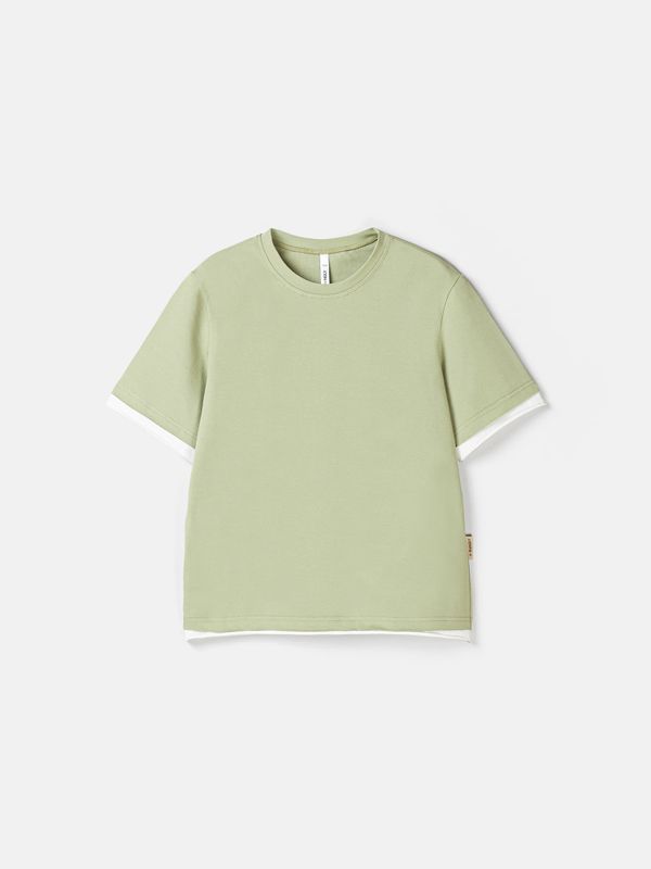 Футболка с контрастной отделкой 