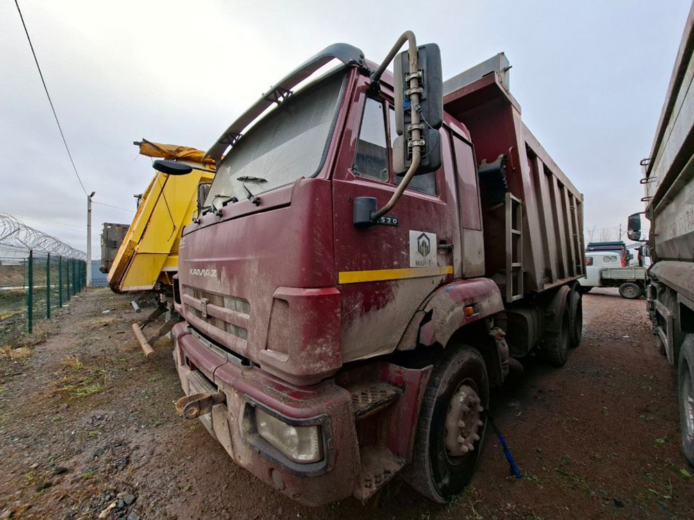 КамАЗ 6520 6x4 Самосвал 6520-7015-49(B5) (Дизельный, 8,9 л, 390 л.с., МТ)