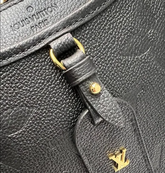 Сумка Louis Vuitton Trianon PM черный