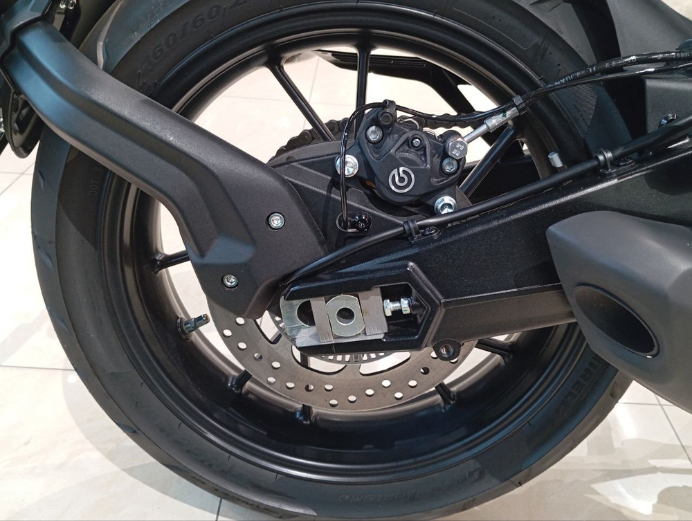 Мотоцикл Moto Morini SEIEMMEZZO STR
