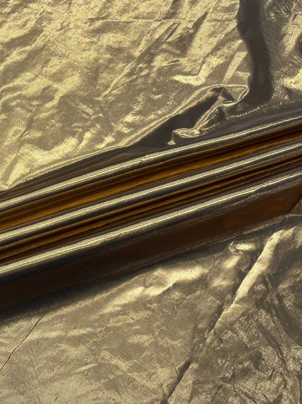 Шелк с люрексом золотой