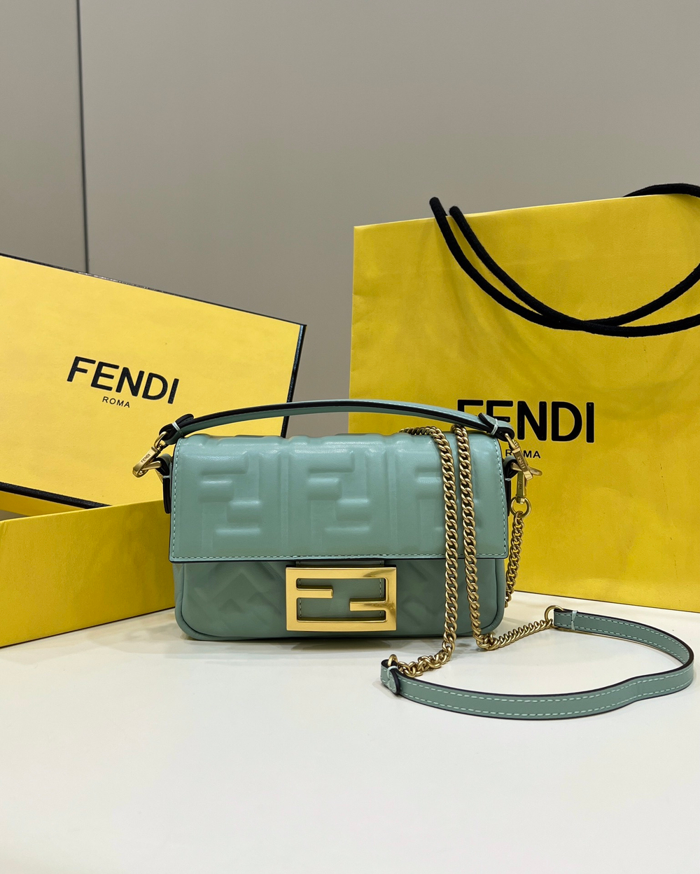 Fendi Baguette 19 cm