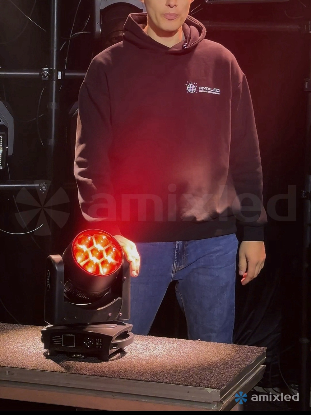 Световой прибор Amixled mini WASH 7x40 CP