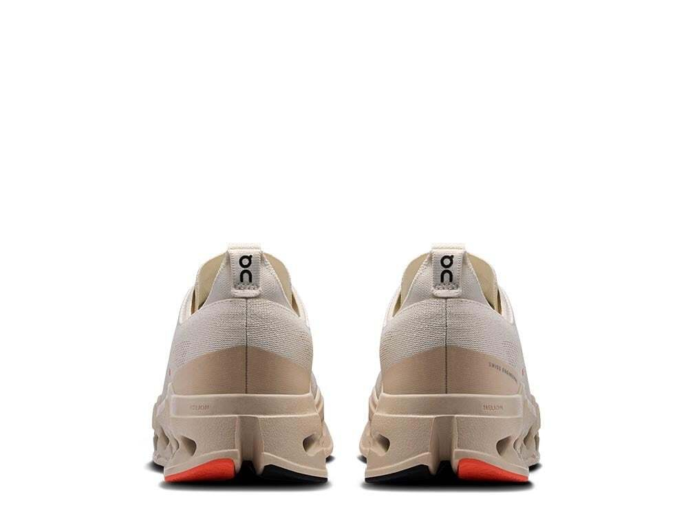 Кроссовки для бега мужские On Cloudsurfer Max Ivory/Salmon М Кремово-оранжевые