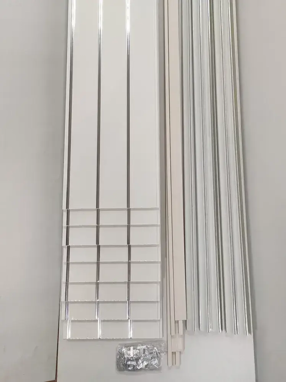 Набор реечного потолка для ванной из панелей ПВХ 1,92м х 1,5м, 3 полосы хром