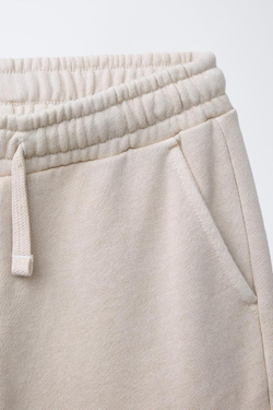 ZARA ШОРТЫ КАРГО ИЗ МЯГКОЙ ТКАНИ С ВЫШИВКОЙ «ГРАФФИТИ», ЭКРЮ