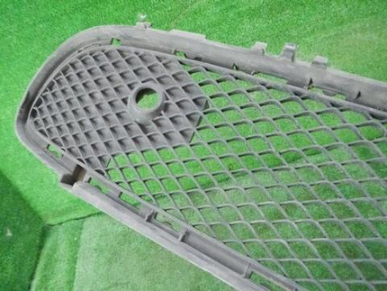 Решетка переднего бампера Mercedes GLA x156 (2013-2017)