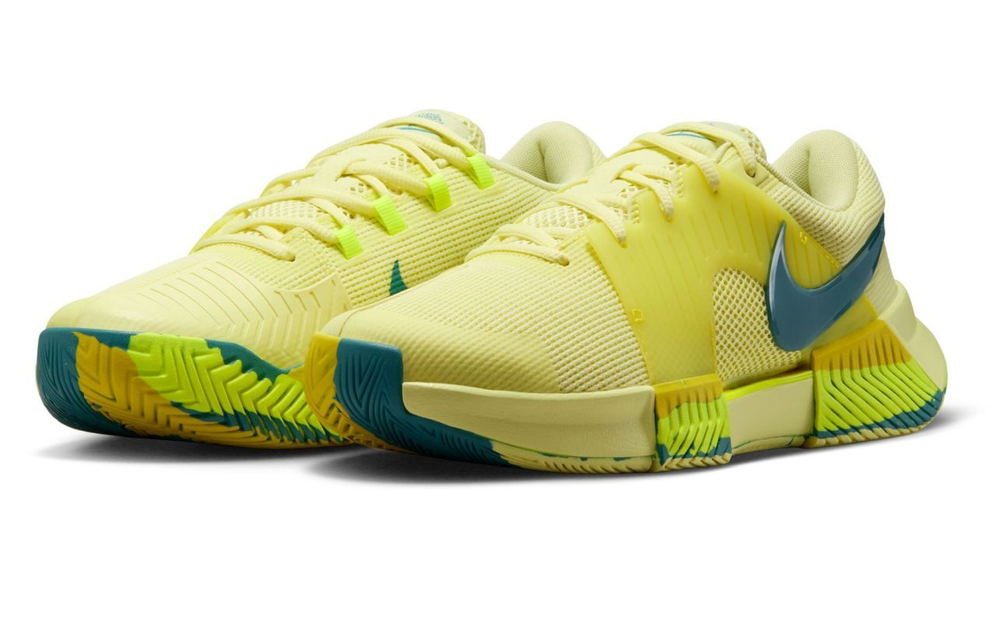 Женские Кроссовки теннисные Nike Zoom GP Challenge 1 Premium - желтый