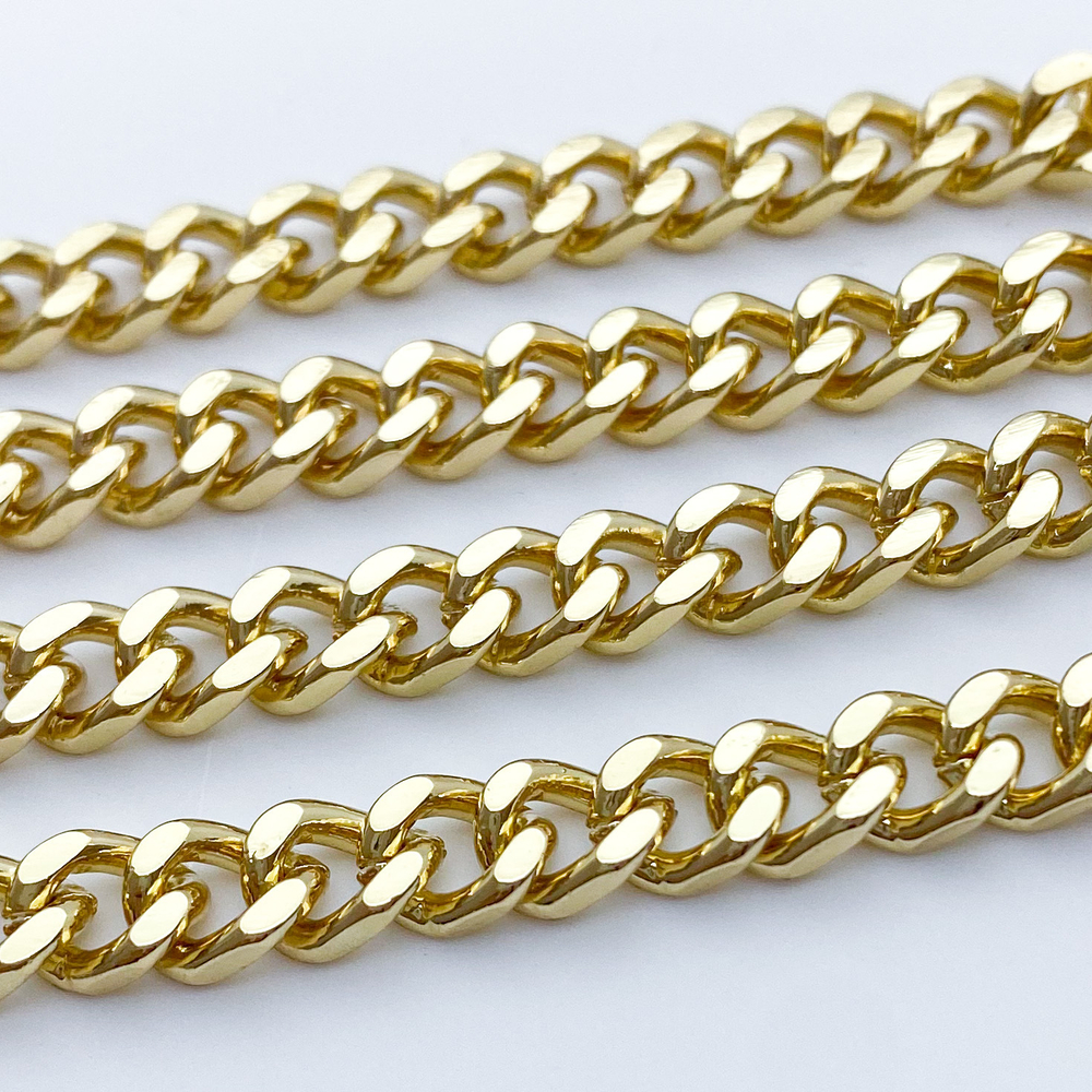 Цепочка, цвет золото, размер звена 8*6,5 мм, цена за отрезок 24-26 см