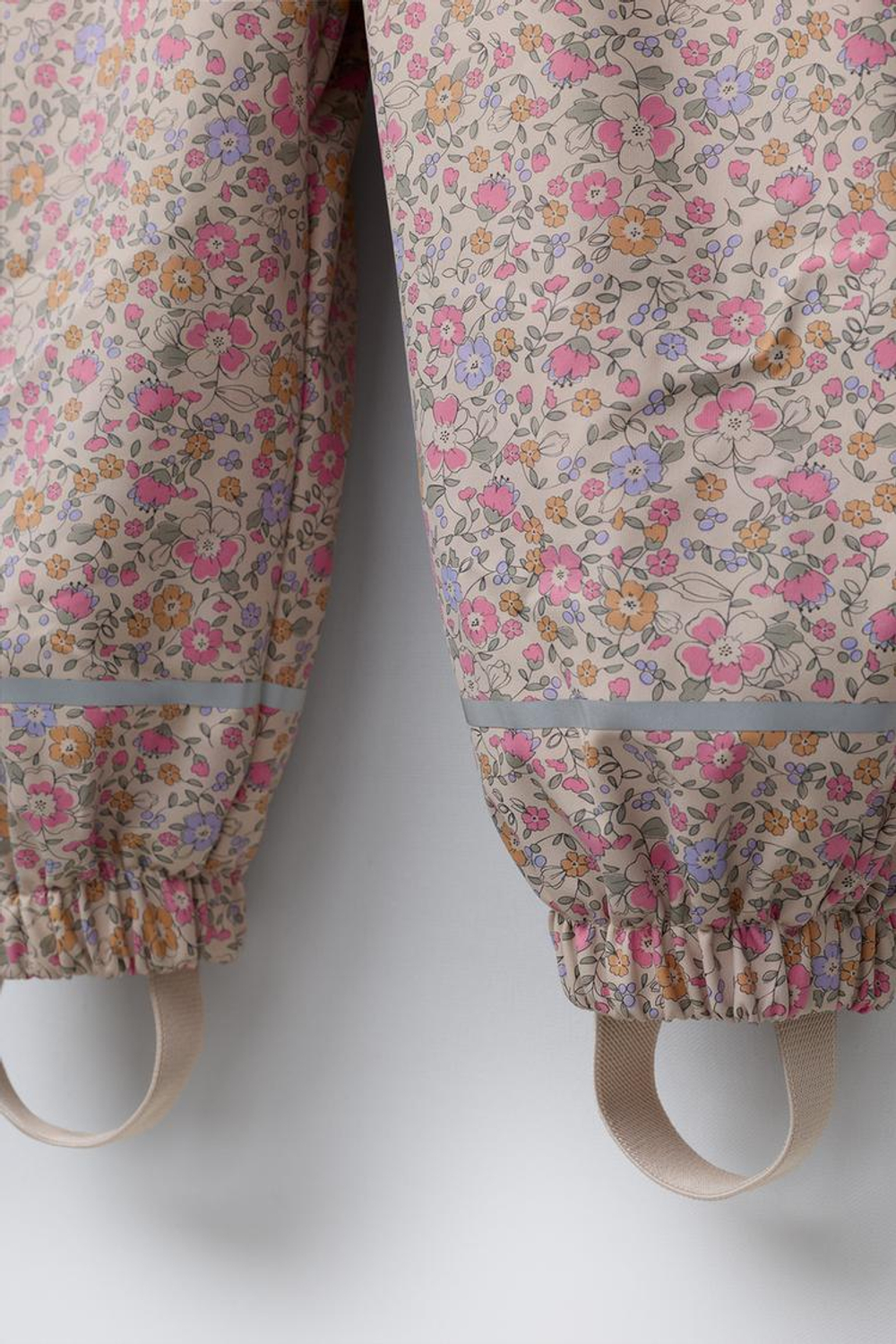 ZARA ПРОРЕЗИНЕННЫЙ КОМБИНЕЗОН С ПРИНТОМ WATER RESISTANT, БЛЕДНО-РОЗОВЫЙ