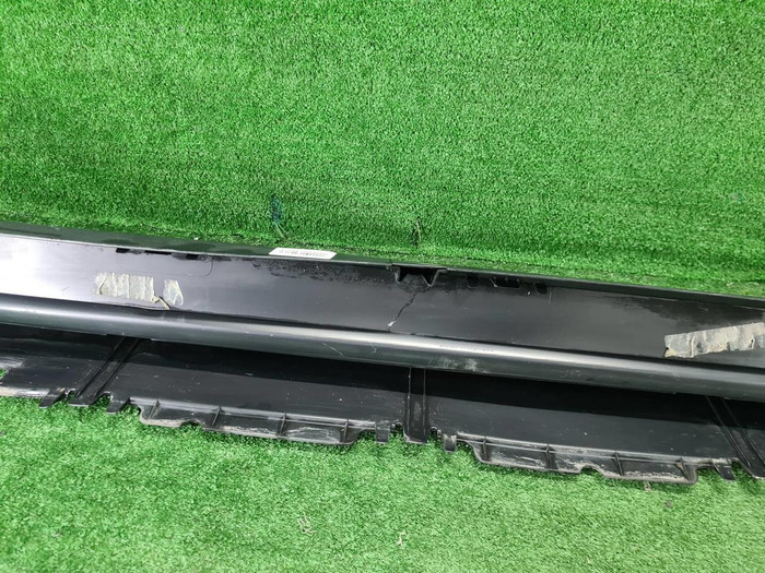 Наклад порога левая Mercedes ML GLE W166 (2011-2018)