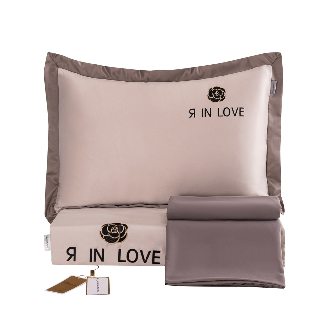 Комплект постельного белья Сатин-Шелк Я IN LOVE на резинке LVR003